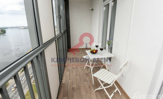 Продажа 1-комн квартиры на вторичном рынке Октябрьская наб,  д. 44