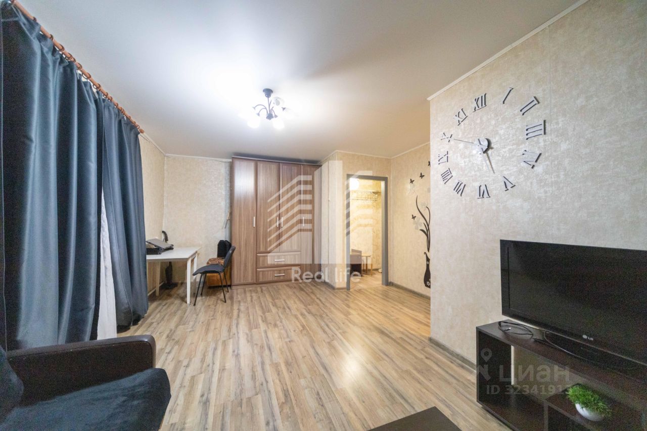 Продажа 1-комн квартиры на вторичном рынке Центральный мкр, улица Рабочая, 1/21