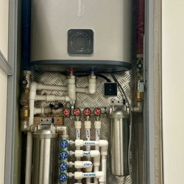 Продажа 2-комн квартиры на вторичном рынке Заставская улица,  д. 44