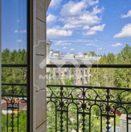 Продажа 3-комн квартиры на вторичном рынке улица Гастелло,  д. 7