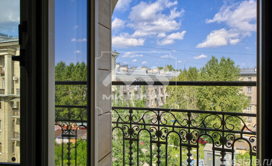 Продажа 3-комн квартиры на вторичном рынке улица Гастелло,  д. 7