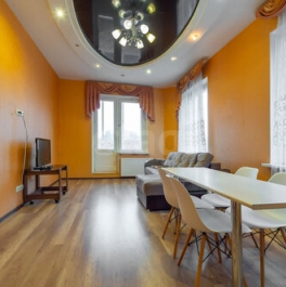 Продажа 3-комн квартиры на вторичном рынке Будапештская ул,  д. 17,  к. 3