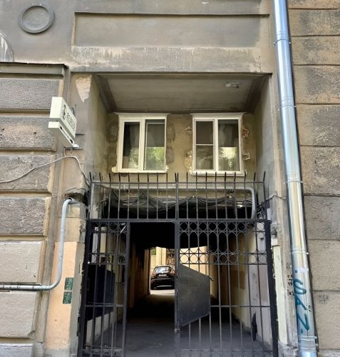 4-комн квартира 15-я Васильевского острова линия, 34