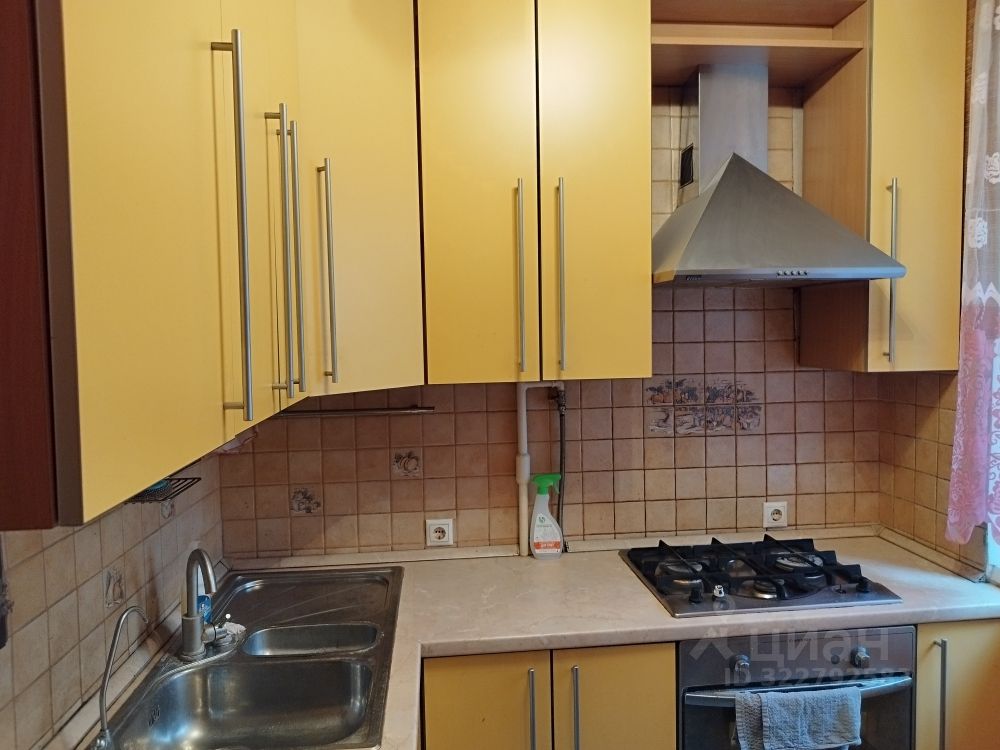 Продажа 2-комн квартиры на вторичном рынке Апрелевка, улица 1-я Заводская, 16