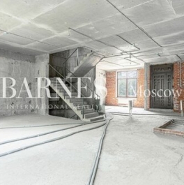 Продажа 8-комн квартиры на вторичном рынке Таманская улица,  д. 3 с3