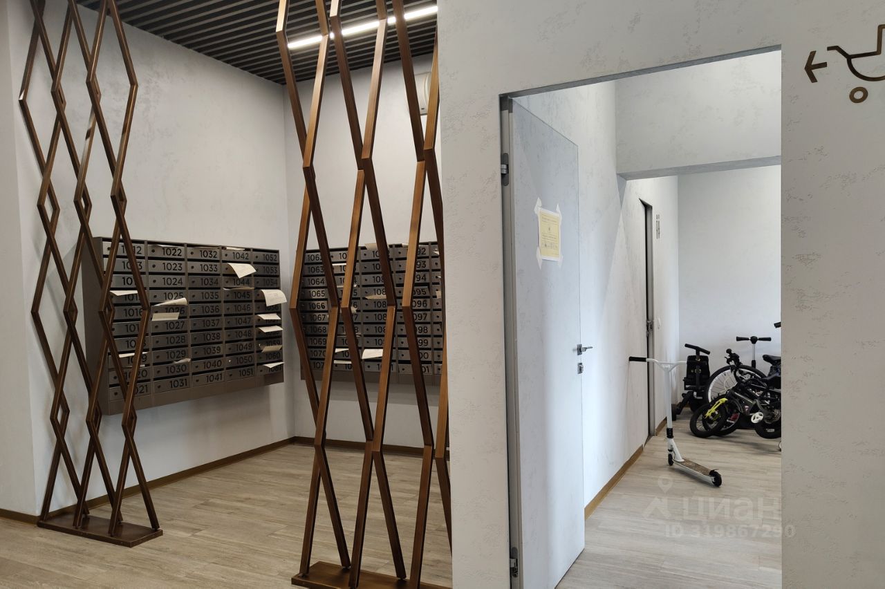 Продажа 2-комн квартиры на вторичном рынке улица Петра Алексеева, 14