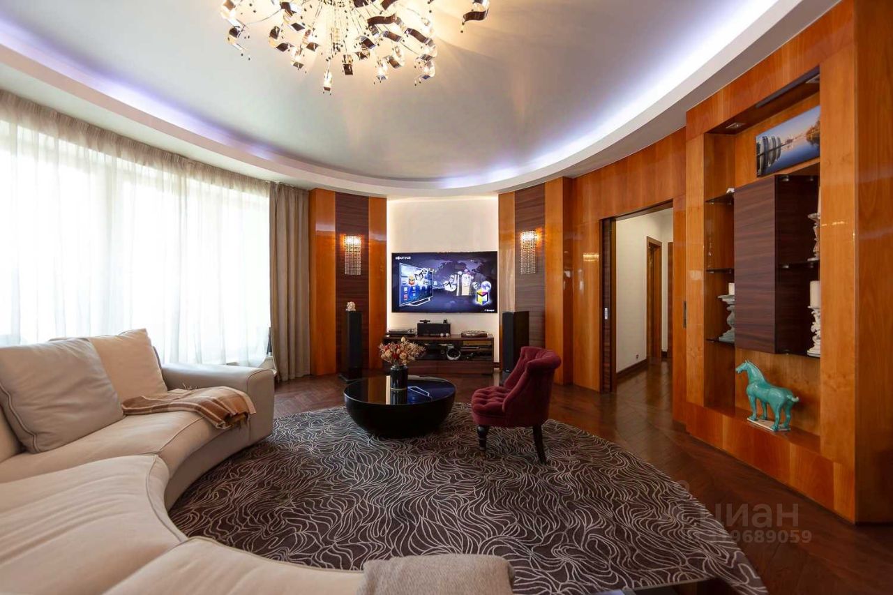 Продажа 4-комн квартиры на вторичном рынке улица Красная Пресня, 7