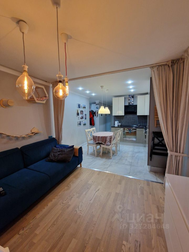 Аренда 2-комн квартиры на вторичном рынке Апрелевка, улица Дубки, 17