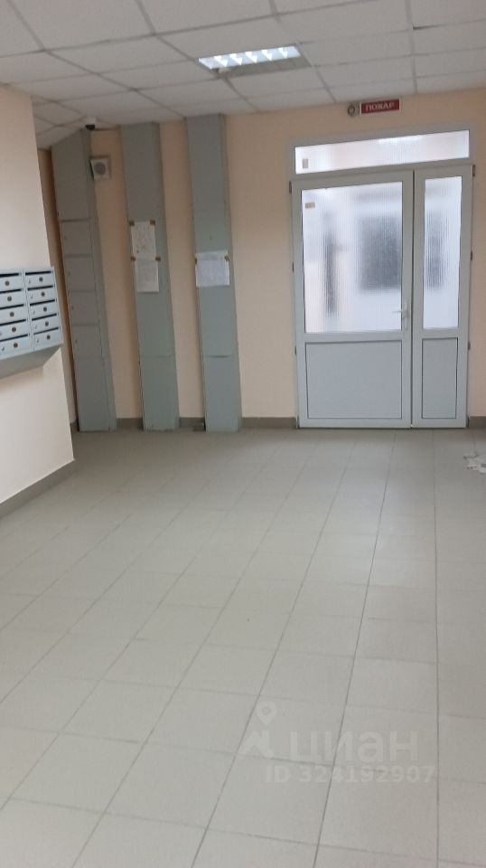 Продажа 1-комн квартиры на вторичном рынке Лобня, Кольцевая улица,  д. 12