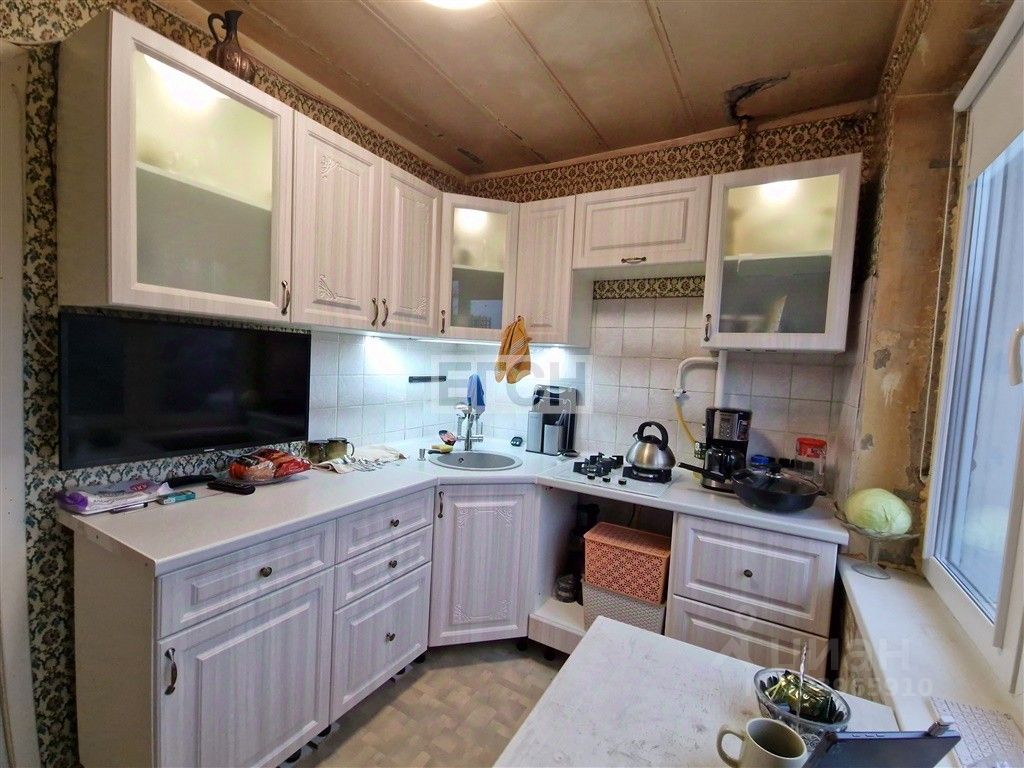 Продажа 2-комн квартиры на вторичном рынке улица Плющева, 14