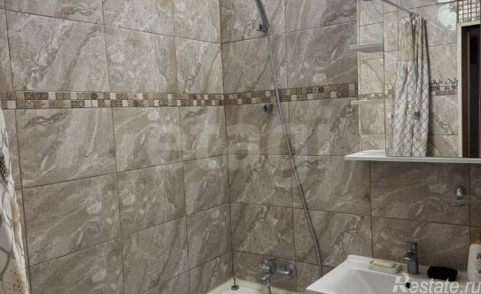 Продажа 1-комн квартиры на вторичном рынке ул Ирины Левченко,  д. 1