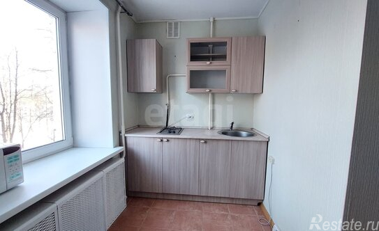 Продажа 1-комн квартиры на вторичном рынке Гатчина г, Академика Константинова ул,  д. 3