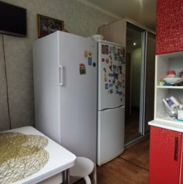 Продажа 2-комн квартиры на вторичном рынке Луга, Комсомольский пр-кт,  д. 38