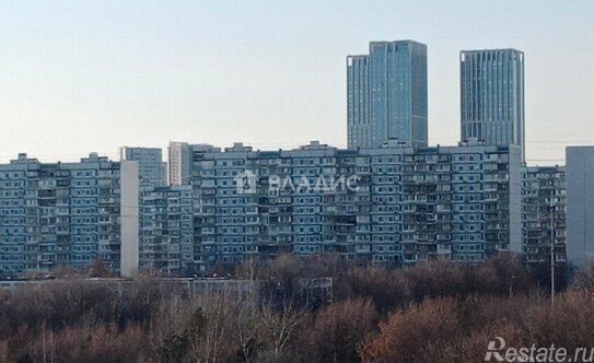Продажа 1-комн квартиры на вторичном рынке ул Светланова,  д. 11,  к. 2