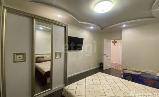 Продажа 2-комн квартиры на вторичном рынке посёлок Мебельной Фабрики, Заречная улица,  д. 5