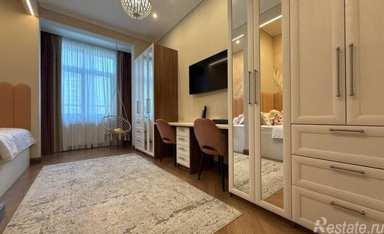 Продажа 4-комн квартиры на вторичном рынке ул Новоалексеевская,  д. 16,  к. 2