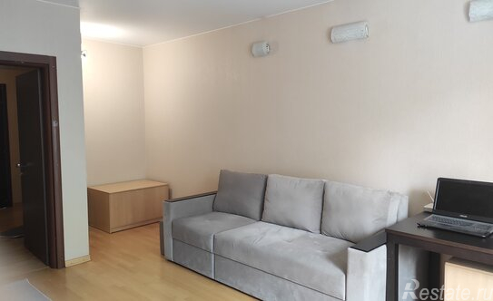 Продажа 4-комн квартиры на вторичном рынке улица Черняховского,  д. 6