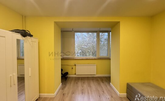 Продажа 3-комн квартиры на вторичном рынке Каменщики Б. ул,  д. 15