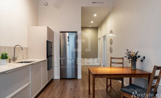 Продажа 2-комн квартиры на вторичном рынке улица Дыбенко