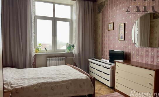 Продажа 3-комн квартиры на вторичном рынке Шарикоподшипниковская улица,  д. 40