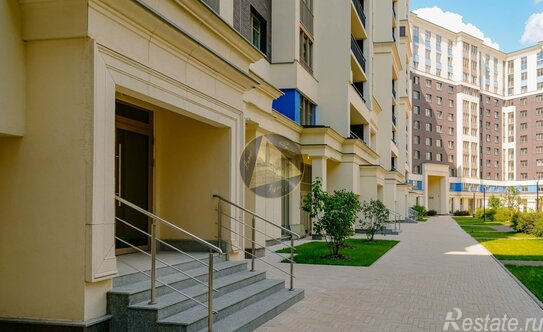 Продажа 2-комн квартиры на вторичном рынке проспект Авиаконструкторов,  д. 54 с1