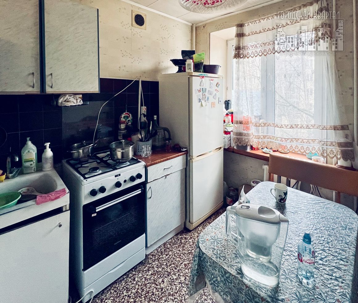 Продажа 1-комн квартиры на вторичном рынке Парусный проезд, 13