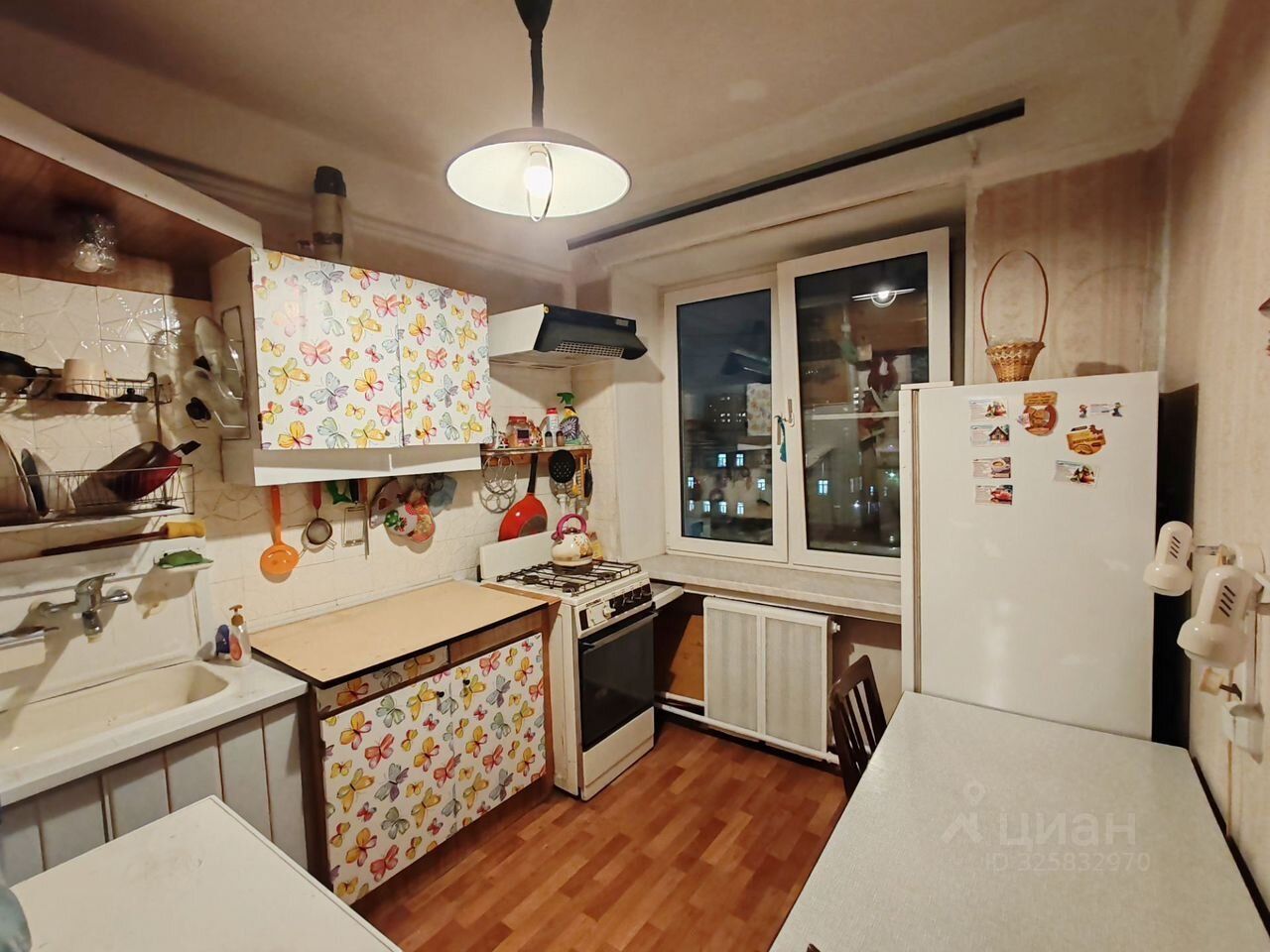 Продажа 2-комн квартиры на вторичном рынке Омская улица, 2