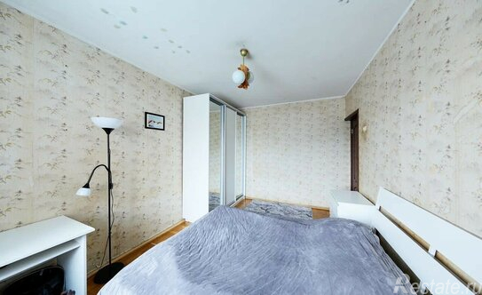 Продажа 3-комн квартиры на вторичном рынке Новоясеневский пр-кт,  д. 38,  к. 1