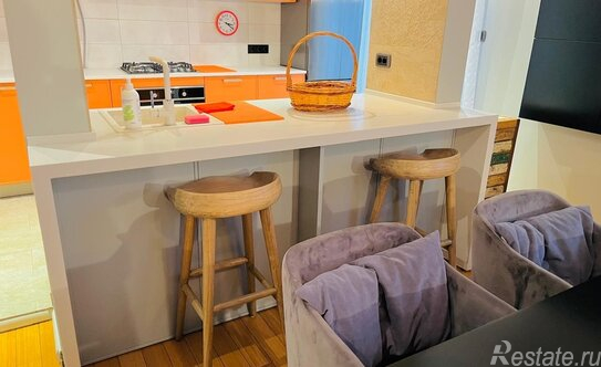 Продажа 2-комн квартиры на вторичном рынке Смоленская улица