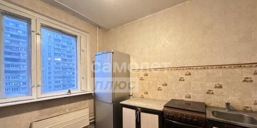 3-комн квартира улица Грина,  д. 15