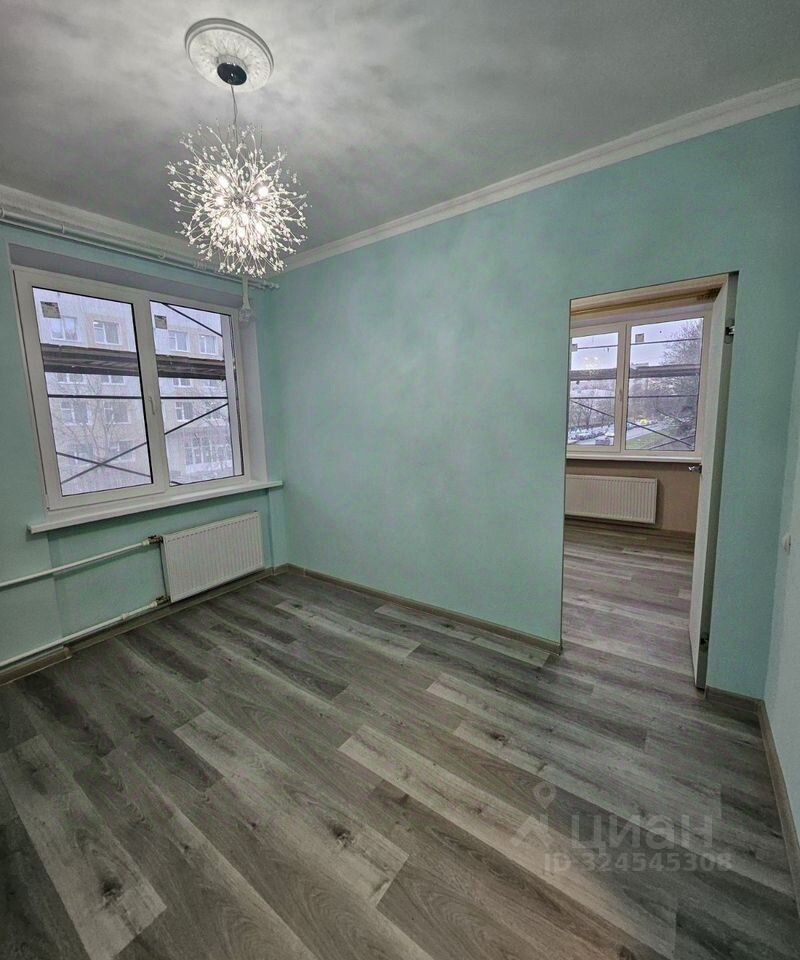 Продажа 2-комн квартиры на вторичном рынке улица Танкиста Хрустицкого, 12