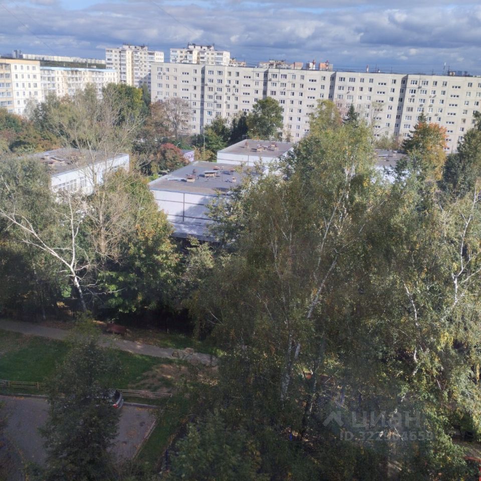 Продажа 3-комн квартиры на вторичном рынке Красногорск, улица Карбышева, 33