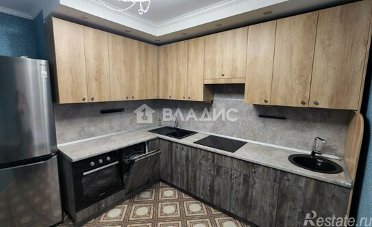 Продажа 3-комн квартиры на вторичном рынке Ярцевская ул,  д. 24 к2