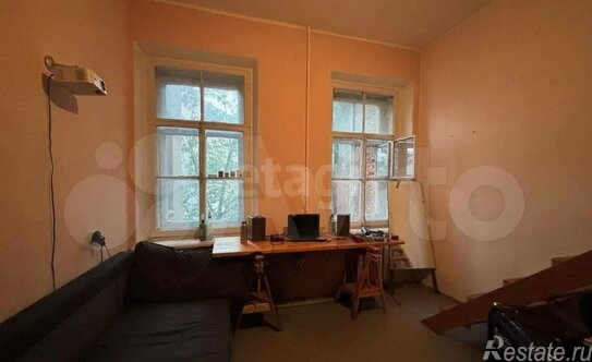 Продажа 3-комн квартиры на вторичном рынке 9-я линия,  д. 32