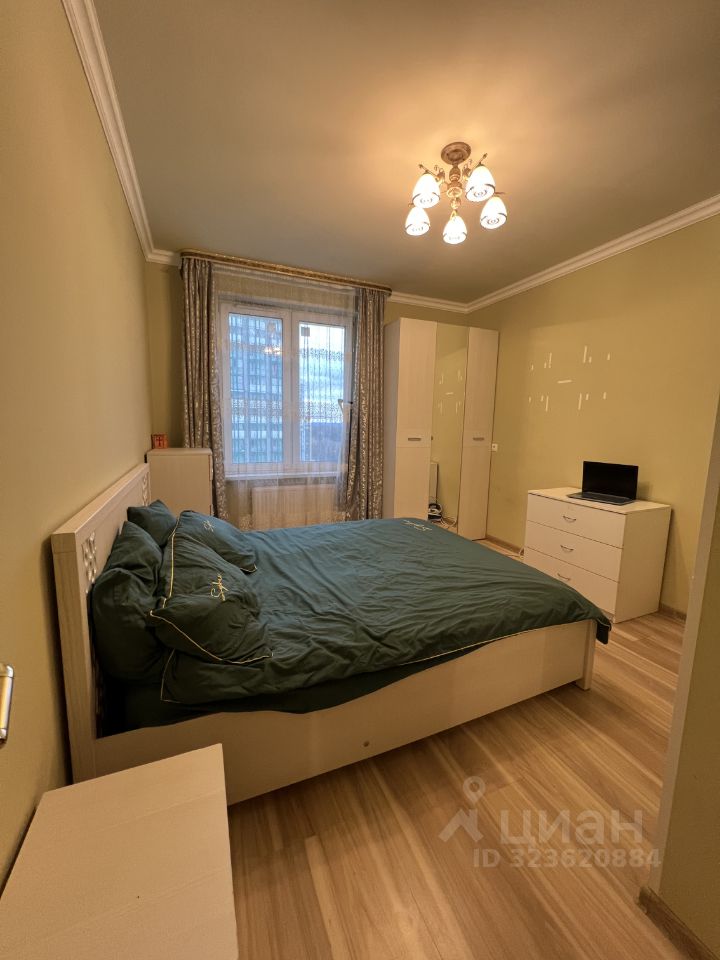 Продажа 2-комн квартиры на вторичном рынке Красногорск, улица Игоря Мерлушкина, 6