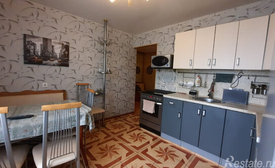 Продажа 3-комн квартиры на вторичном рынке Большевиков пр-кт,  д. 38 к2