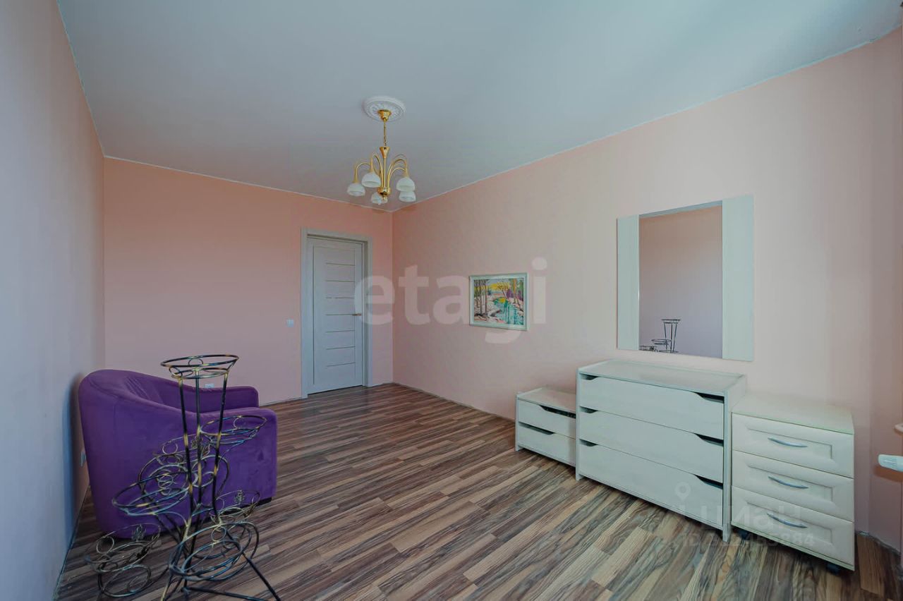 Продажа 2-комн квартиры на вторичном рынке пос. Новогорелово, улица Современников, 11/6к3