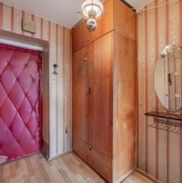 Продажа 1-комн квартиры на вторичном рынке улица Маршала Тухачевского,  д. 50 к2