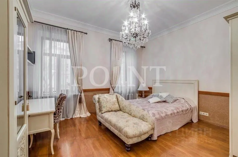 Продажа 3-комн квартиры на вторичном рынке улица Малая Молчановка, 6