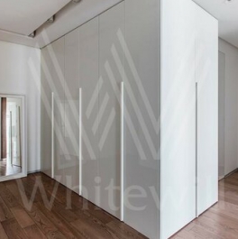 Продажа 4-комн квартиры на вторичном рынке ул Мосфильмовская,  д. 8,  к. 1