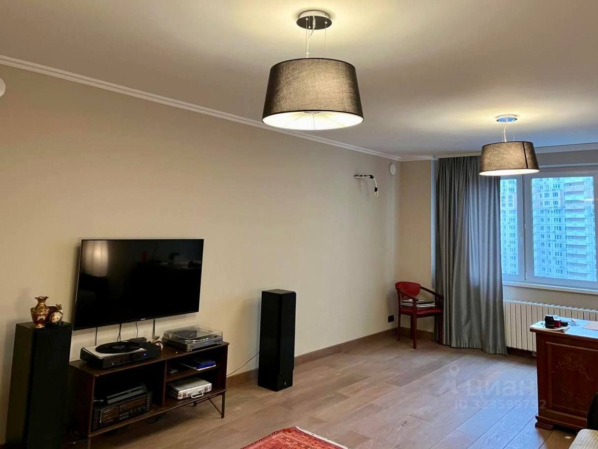 Аренда 2-комн квартиры на вторичном рынке Красногорск, бульвар Красногорский, 36