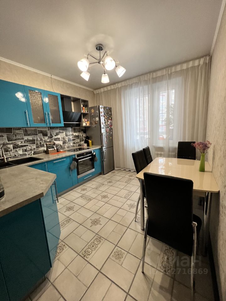 Продажа 2-комн квартиры на вторичном рынке Боброво пгт, улица Лесная, 24к1