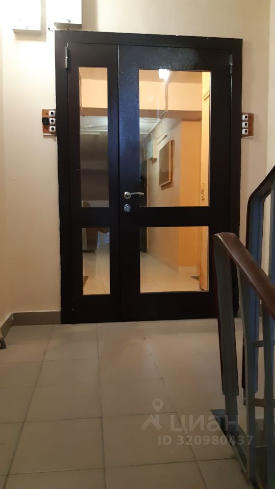 Продажа 2-комн квартиры на вторичном рынке улица Гамалеи, 23К2