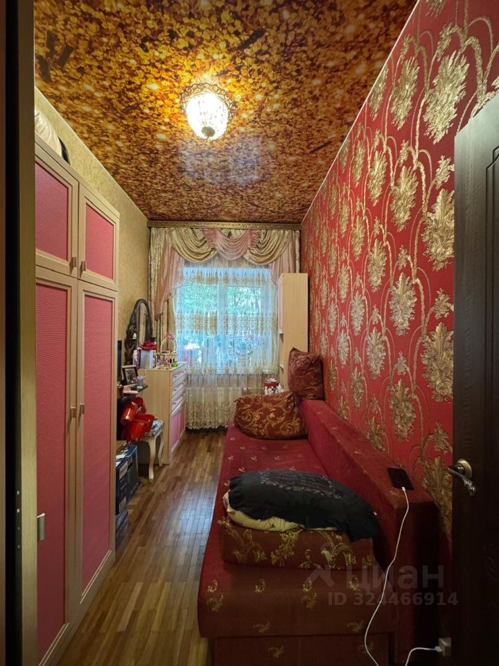 Продажа 3-комн квартиры на вторичном рынке проспект Стачек, 92К1