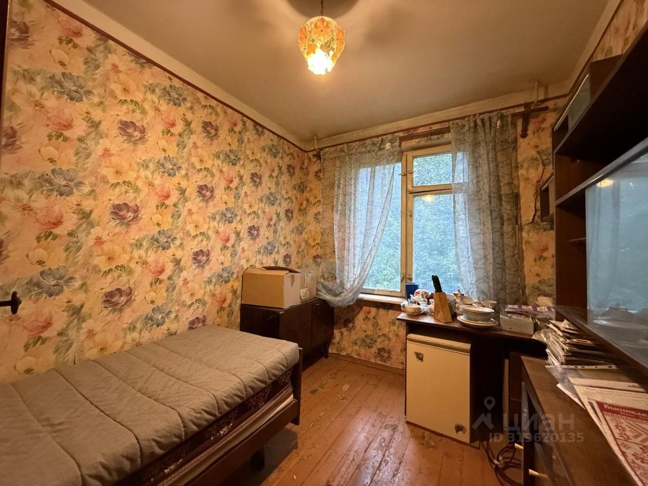 Продажа 2-комн квартиры на вторичном рынке Хотьково, Горжовицкая улица, 13