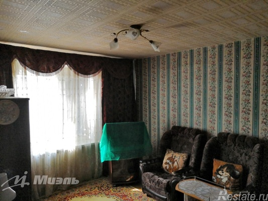 Продажа 3-комн квартиры на вторичном рынке Весенняя ул,  д. 10