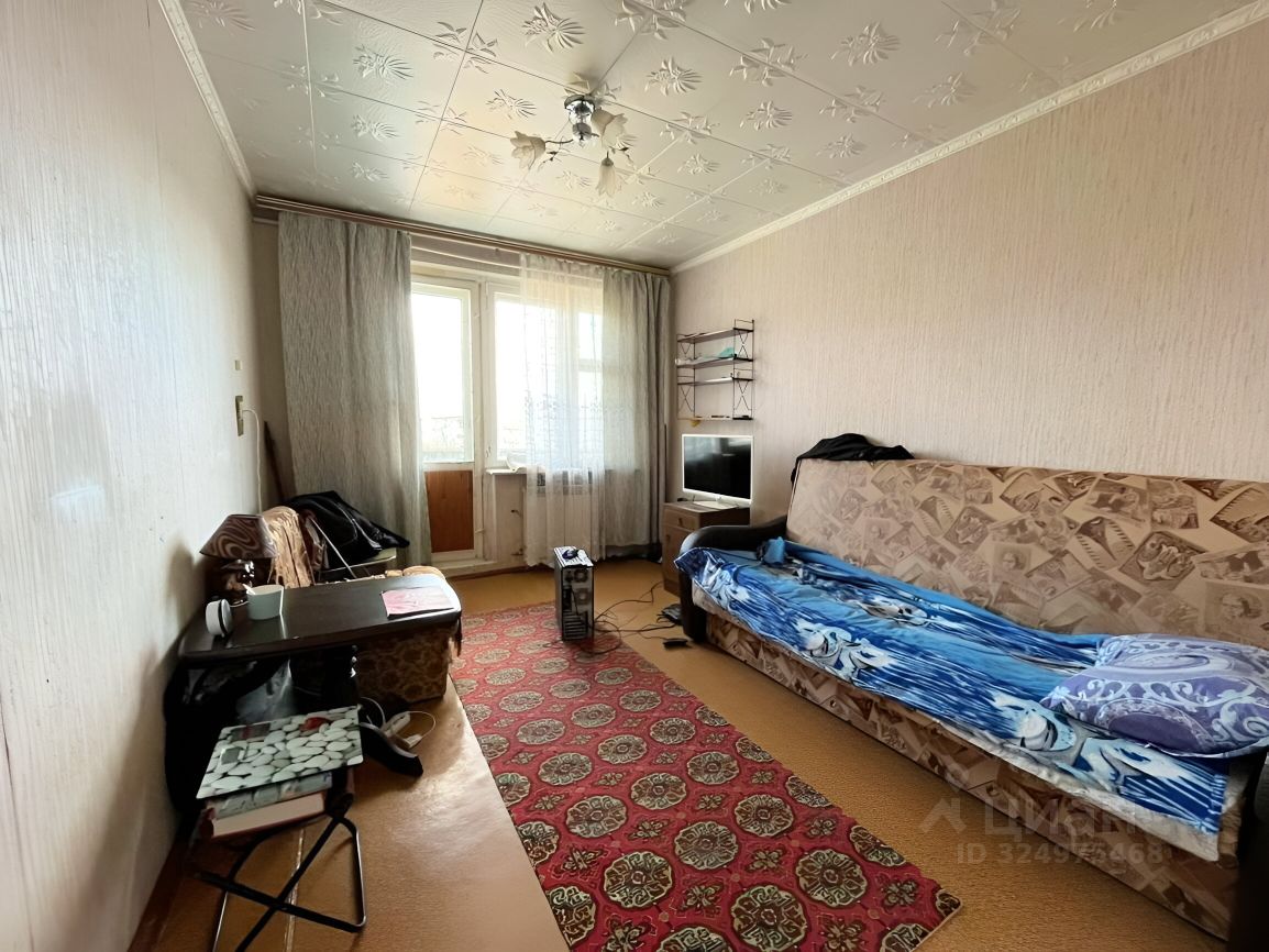 Продажа 3-комн квартиры на вторичном рынке Запрудня пгт, улица Первомайская, 12