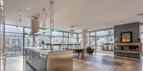 4-комн квартира Молочный переулок,  д. 1