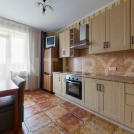 Продажа 3-комн квартиры на вторичном рынке улица Дыбенко,  д. 5 к1