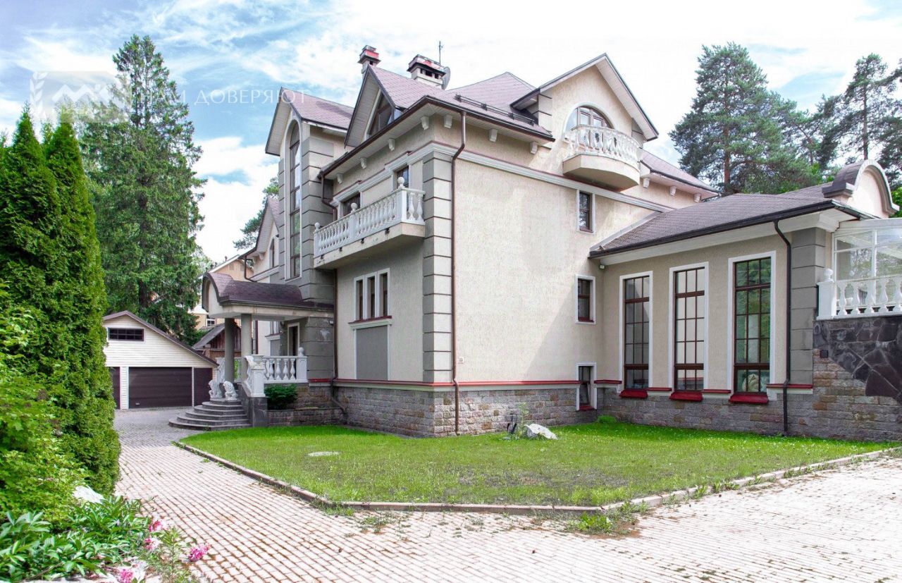 Продажа дома пос. Песочный, Ленинградская улица, 4